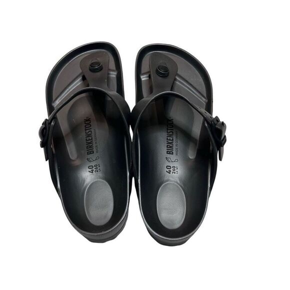 Sold  - Picture 3 of 9